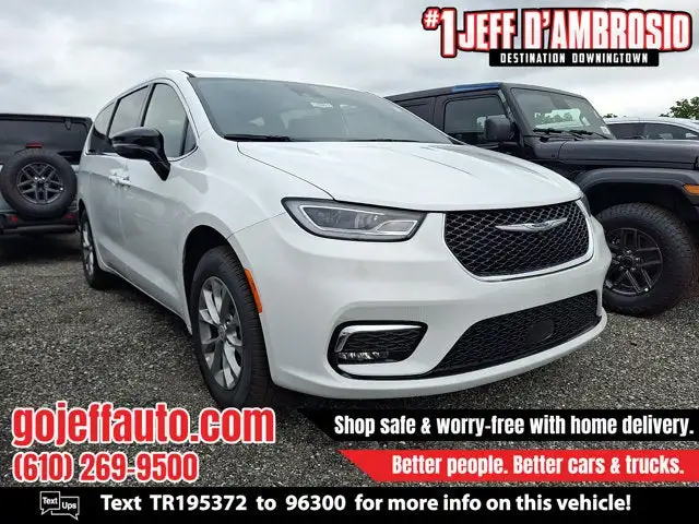 2026 Chrysler Pacifica Select AWD's photo