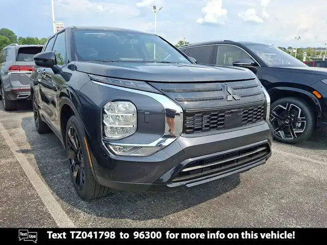 2026 Mitsubishi Outlander LE S-AWC's photo