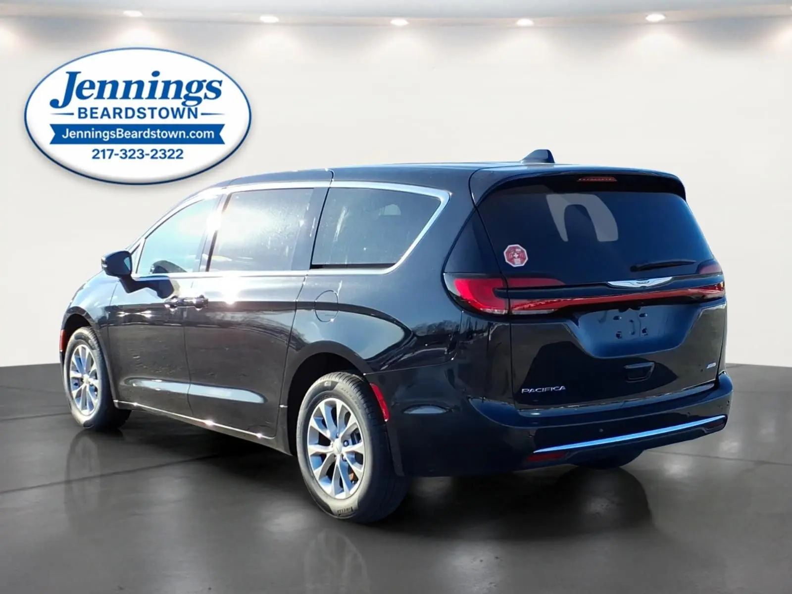 2026 Chrysler Pacifica Select AWD photo 3