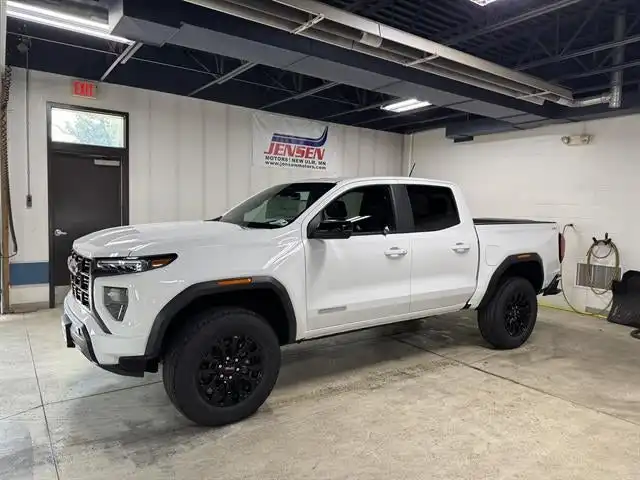 2026 GMC Canyon 4WD Elevation Crew Cab Short Box's photo