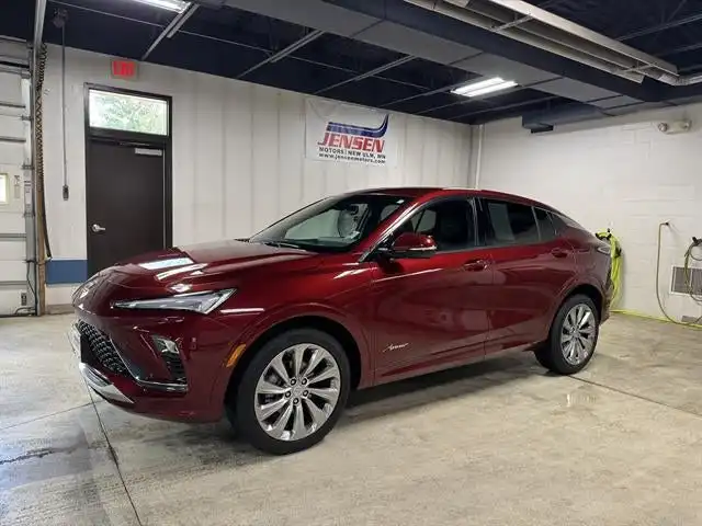 2025 Buick Envista Avenir's photo