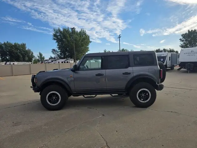 2023 Ford Bronco Badlands 4WD photo 4