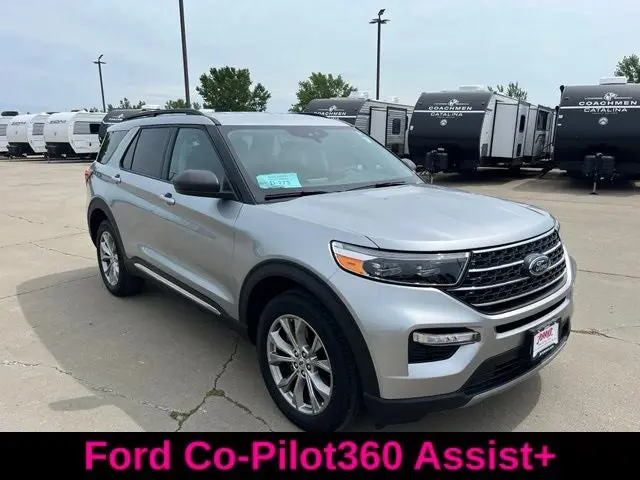 2024 Ford Explorer XLT 4WD photo 3