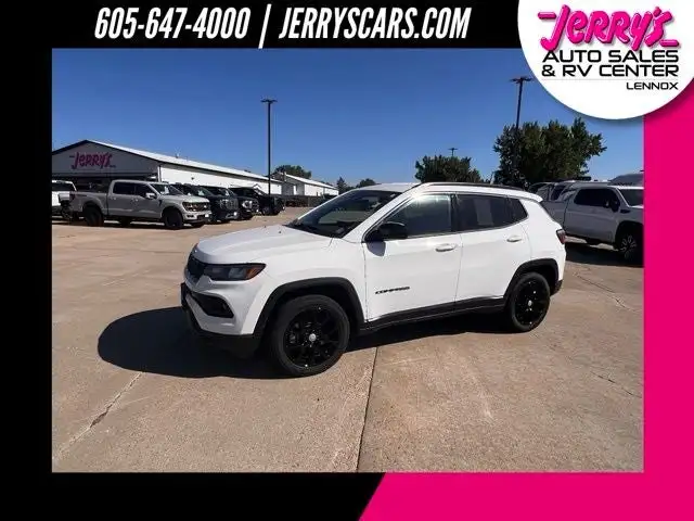 2023 Jeep Compass Latitude Lux 4X4's photo