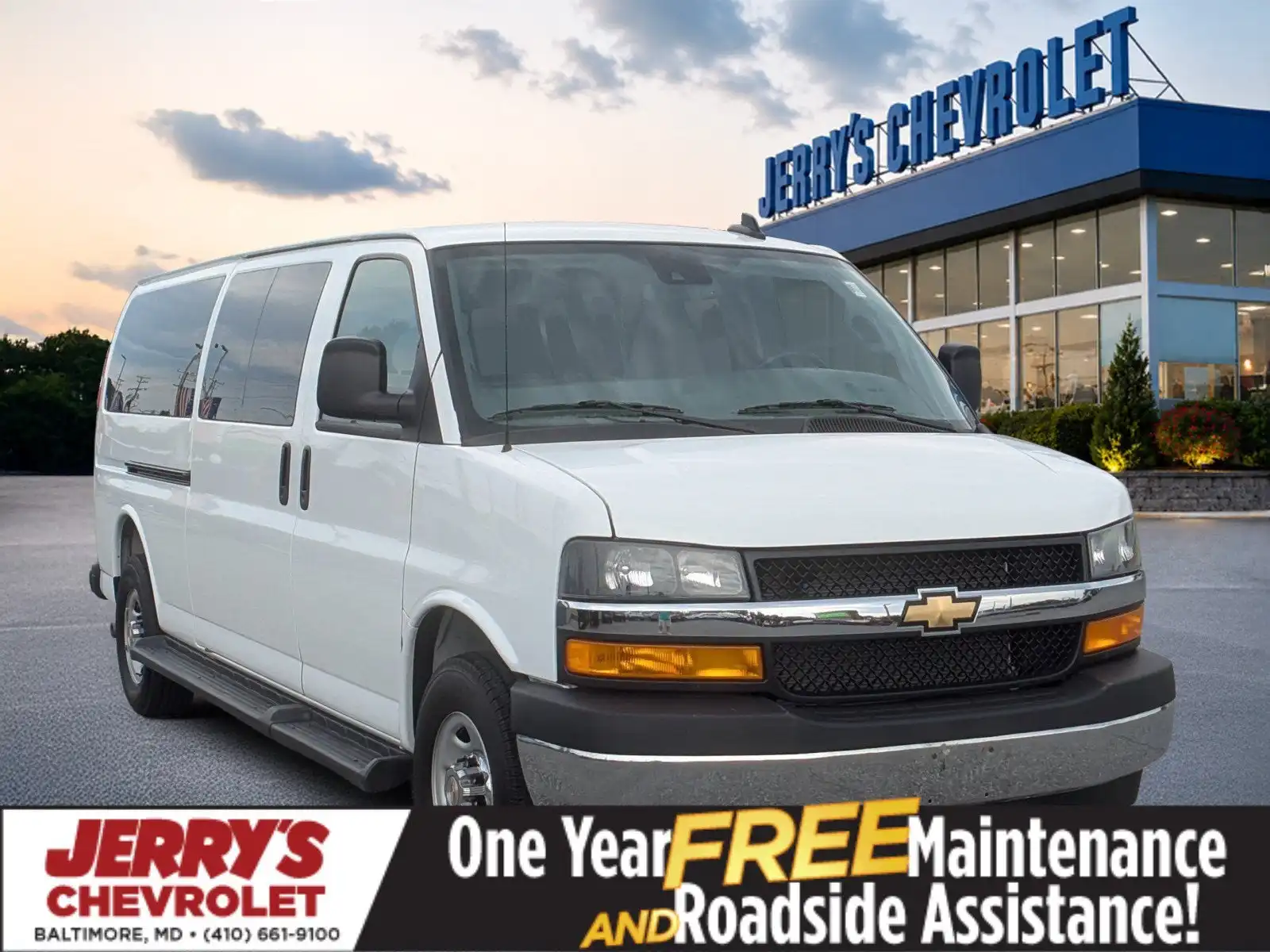 2025 Chevrolet Express 3500 LT Extended's photo