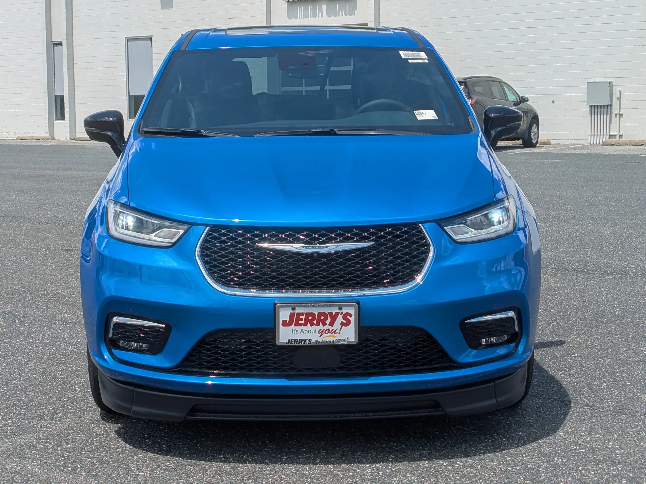 2026 Chrysler Pacifica Select photo 3