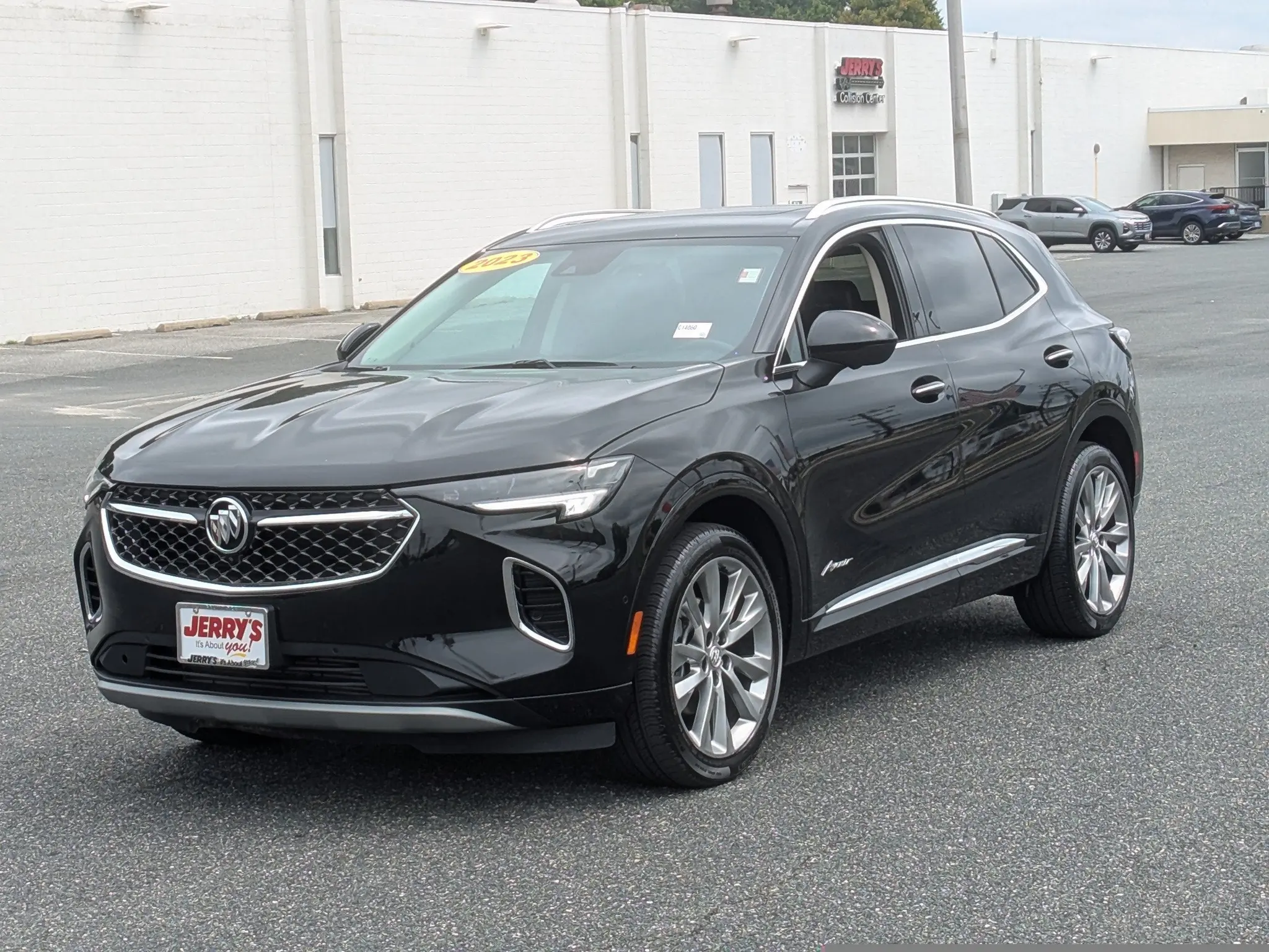 2023 Buick Envision Avenir AWD photo 3