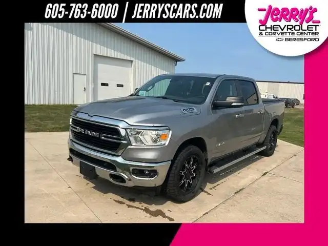 2019 RAM 1500 Big Horn/Lone Star 4x4 Crew Cab 5'7's photo