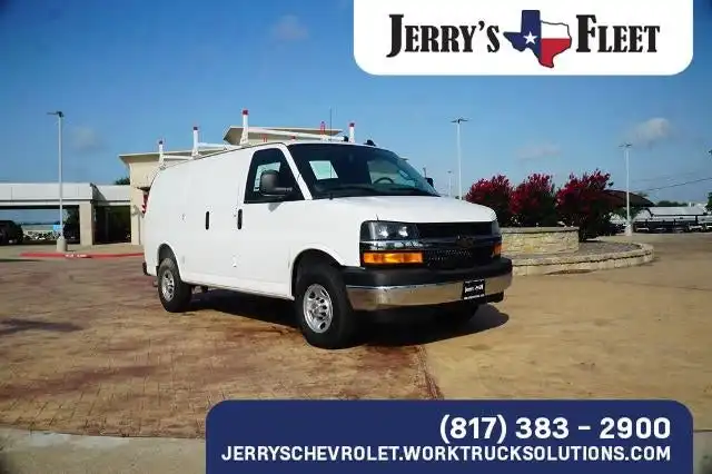 2026 Chevrolet Express 2500 Work Van HD's photo