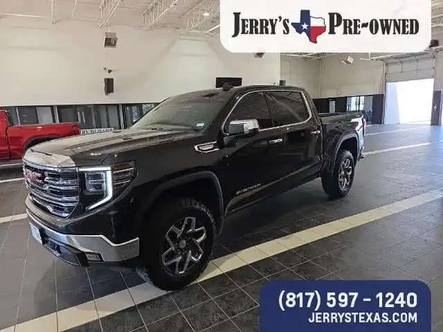 2023 GMC Sierra 4WD Crew Cab Short Box SLT's photo