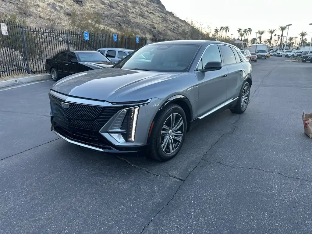 2024 Cadillac Lyriq Luxury 2 AWD's photo