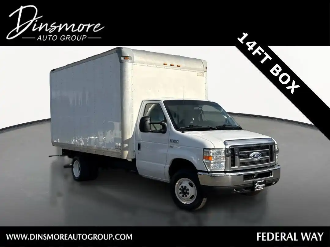 2015 Ford E-Series DRW E-350 Super Duty 158 in WB's photo