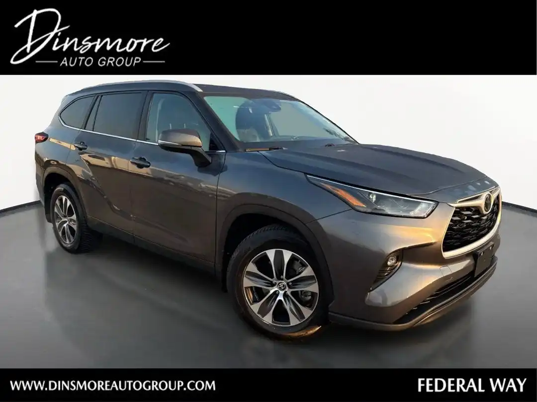 2023 Toyota Highlander L AWD's photo