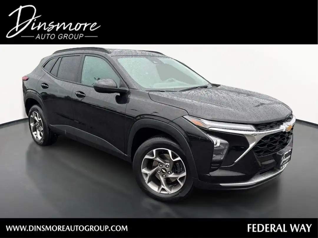 2025 Chevrolet Trax LT's photo