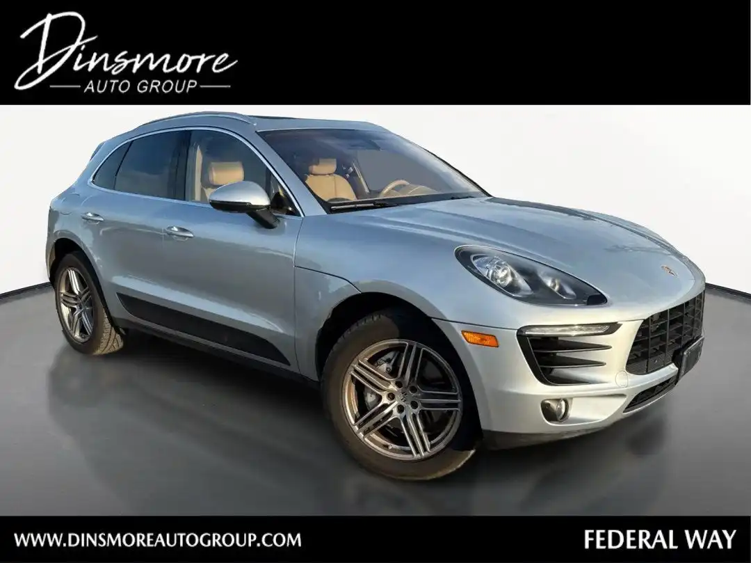 2016 Porsche Macan S's photo