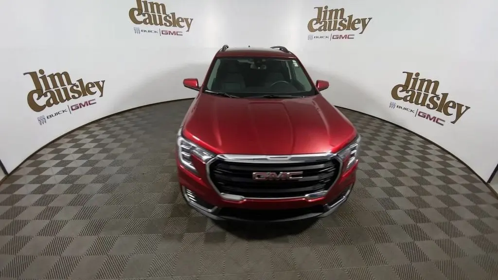2023 GMC Terrain SLE FWD photo 3