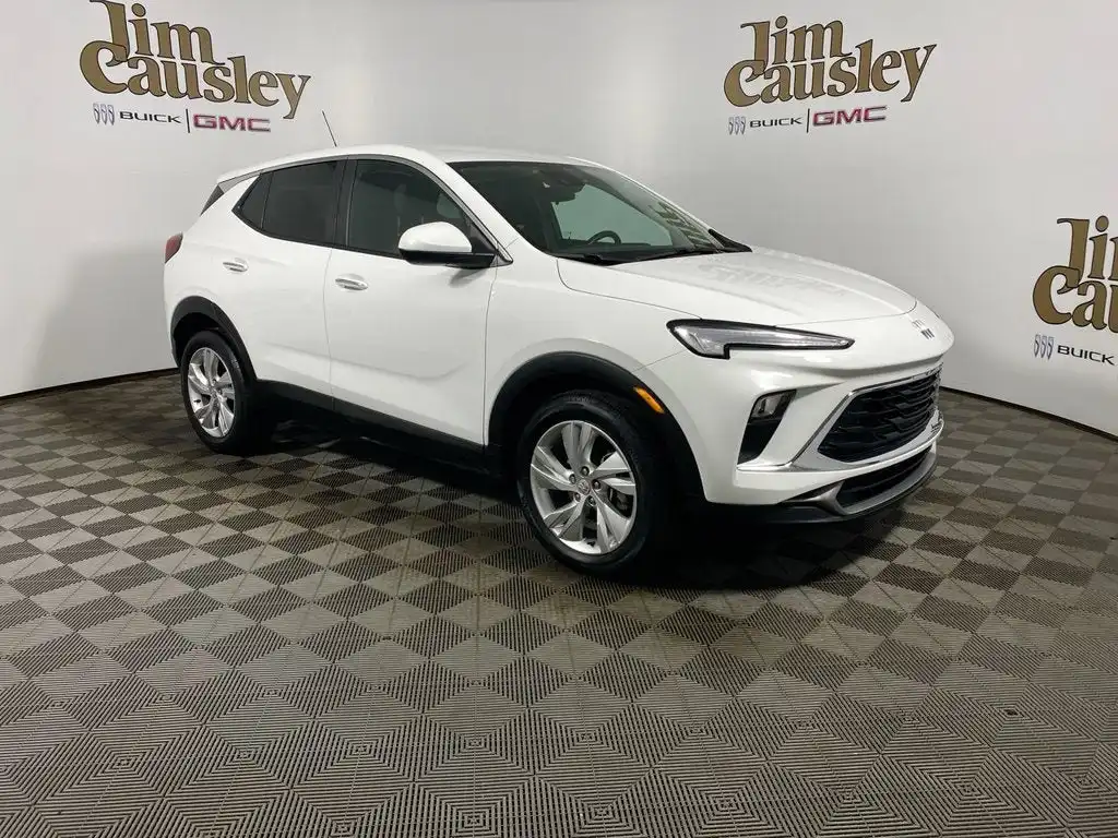 2024 Buick Encore GX Preferred's photo