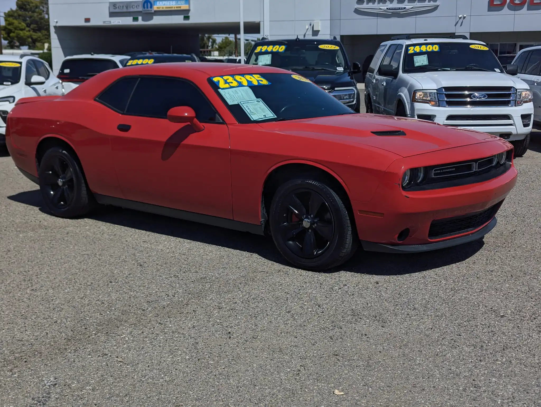 2022 Dodge Challenger SXT Auto's photo