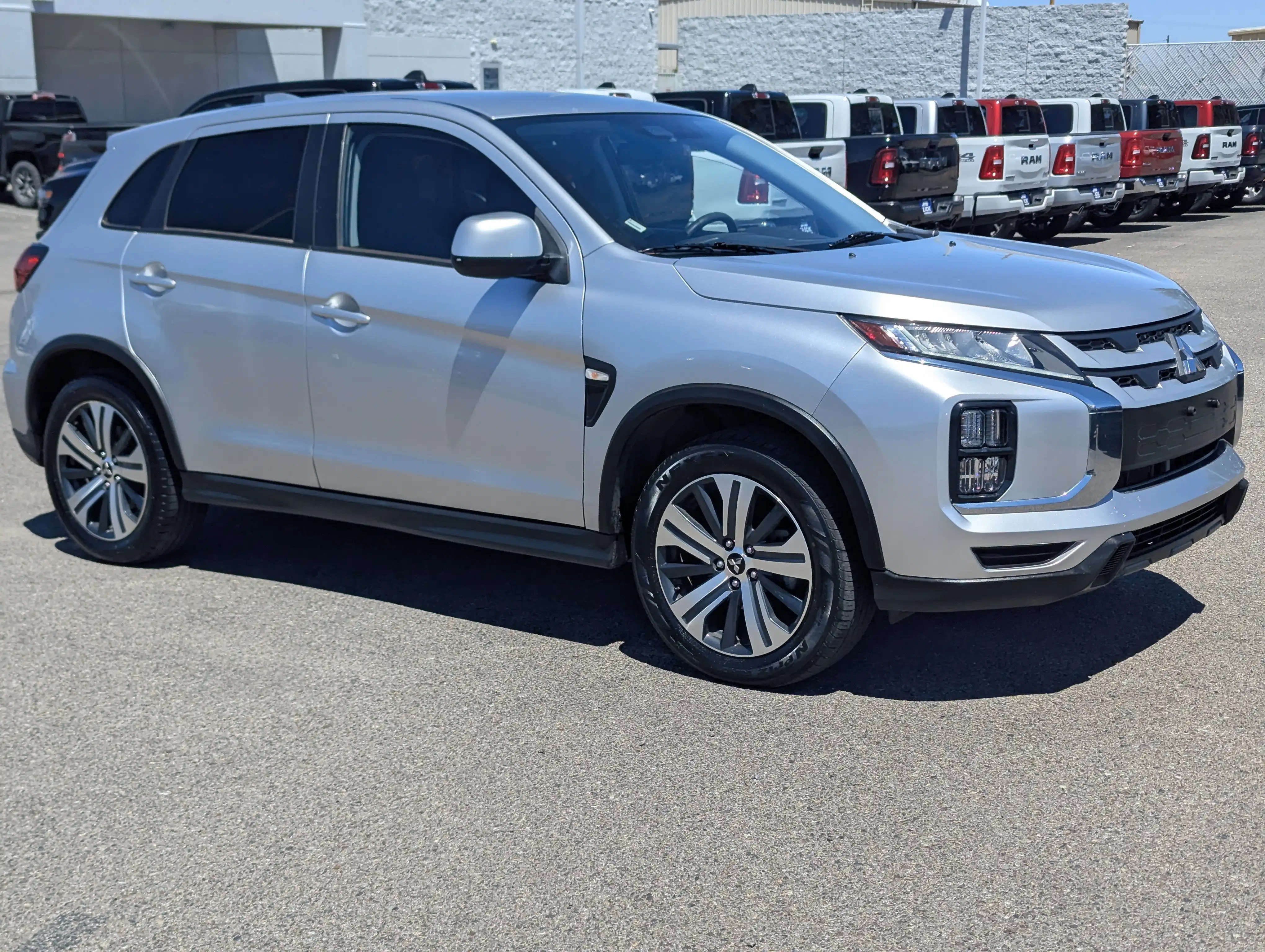 2024 Mitsubishi Outlander Sport 2.0 ES AWC CVT's photo