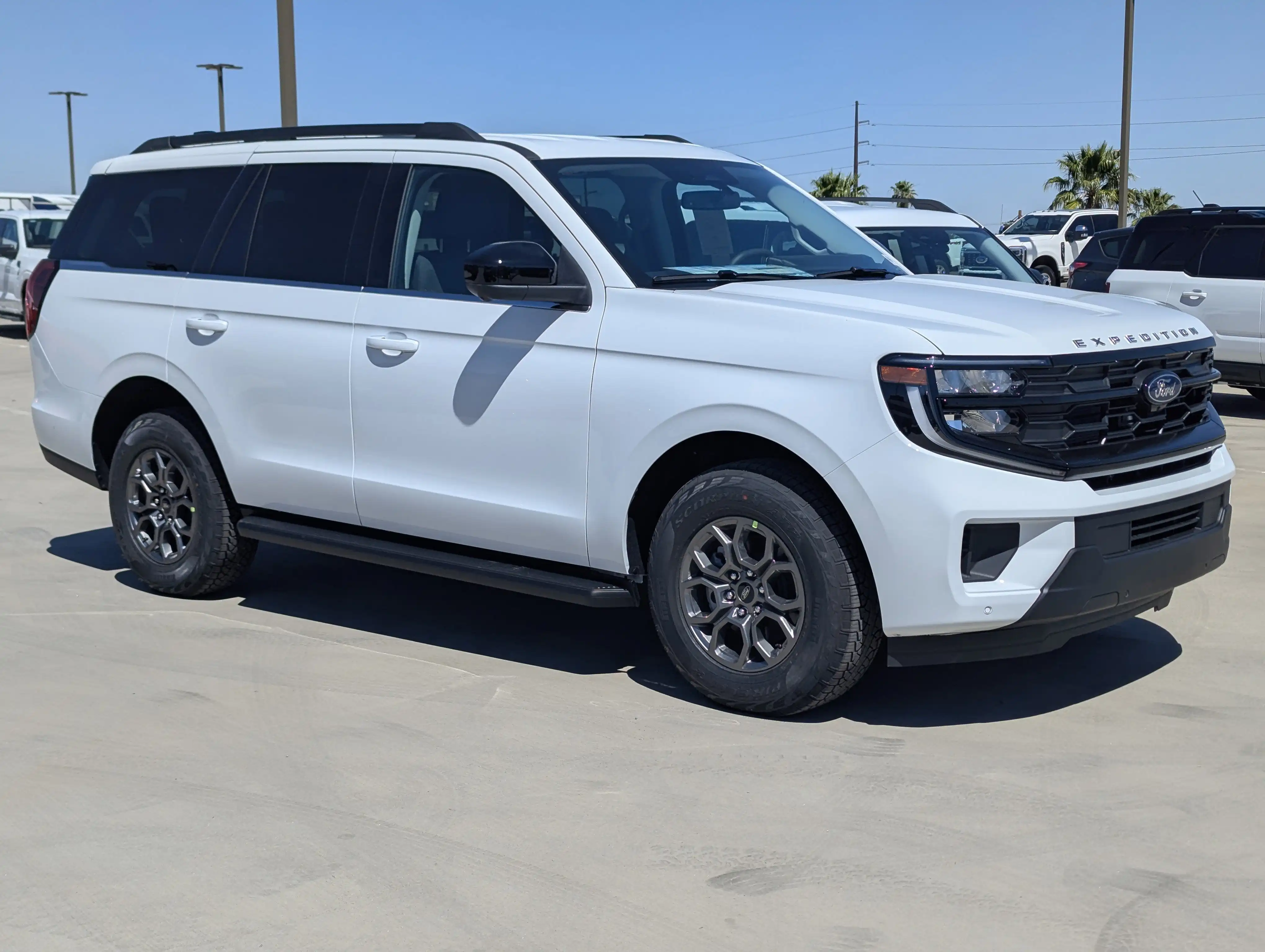 2026 Ford Expedition Active 4x4's photo
