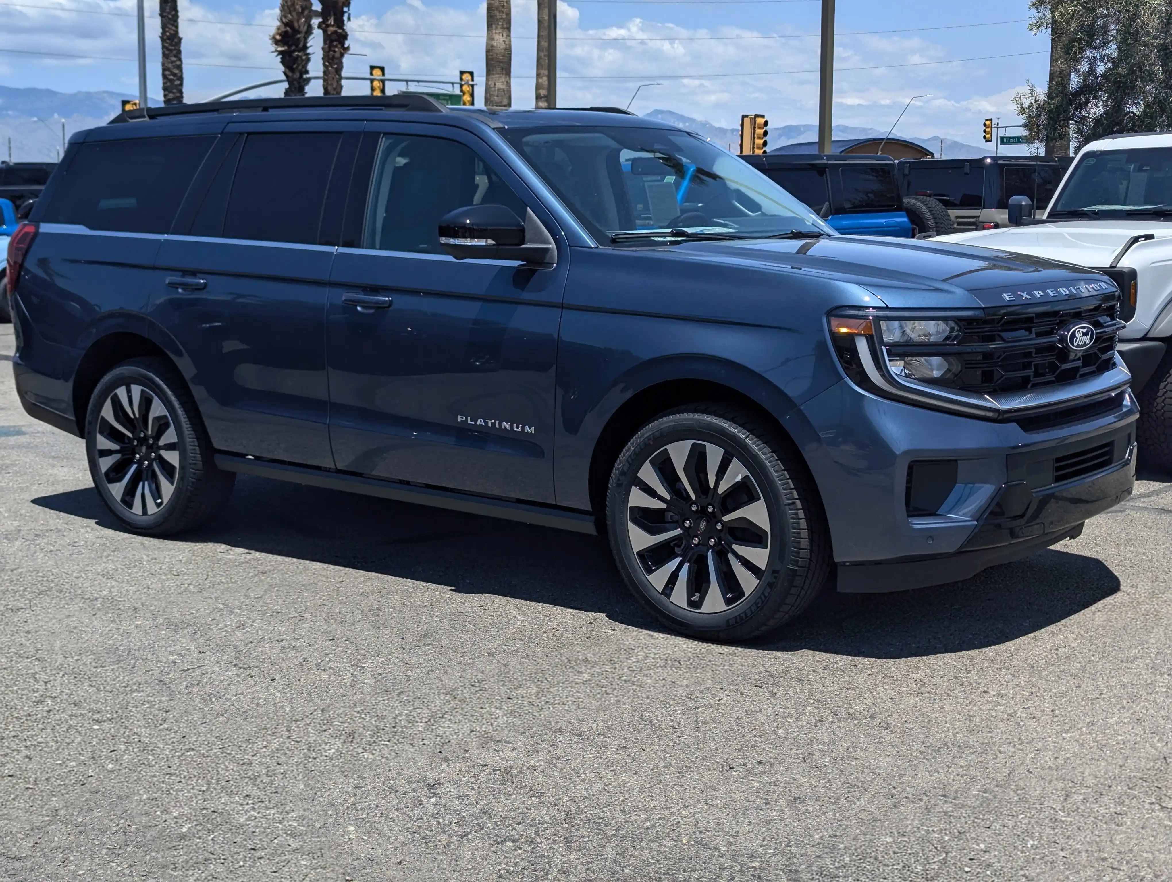 2027 Ford Expedition Platinum 4x4's photo