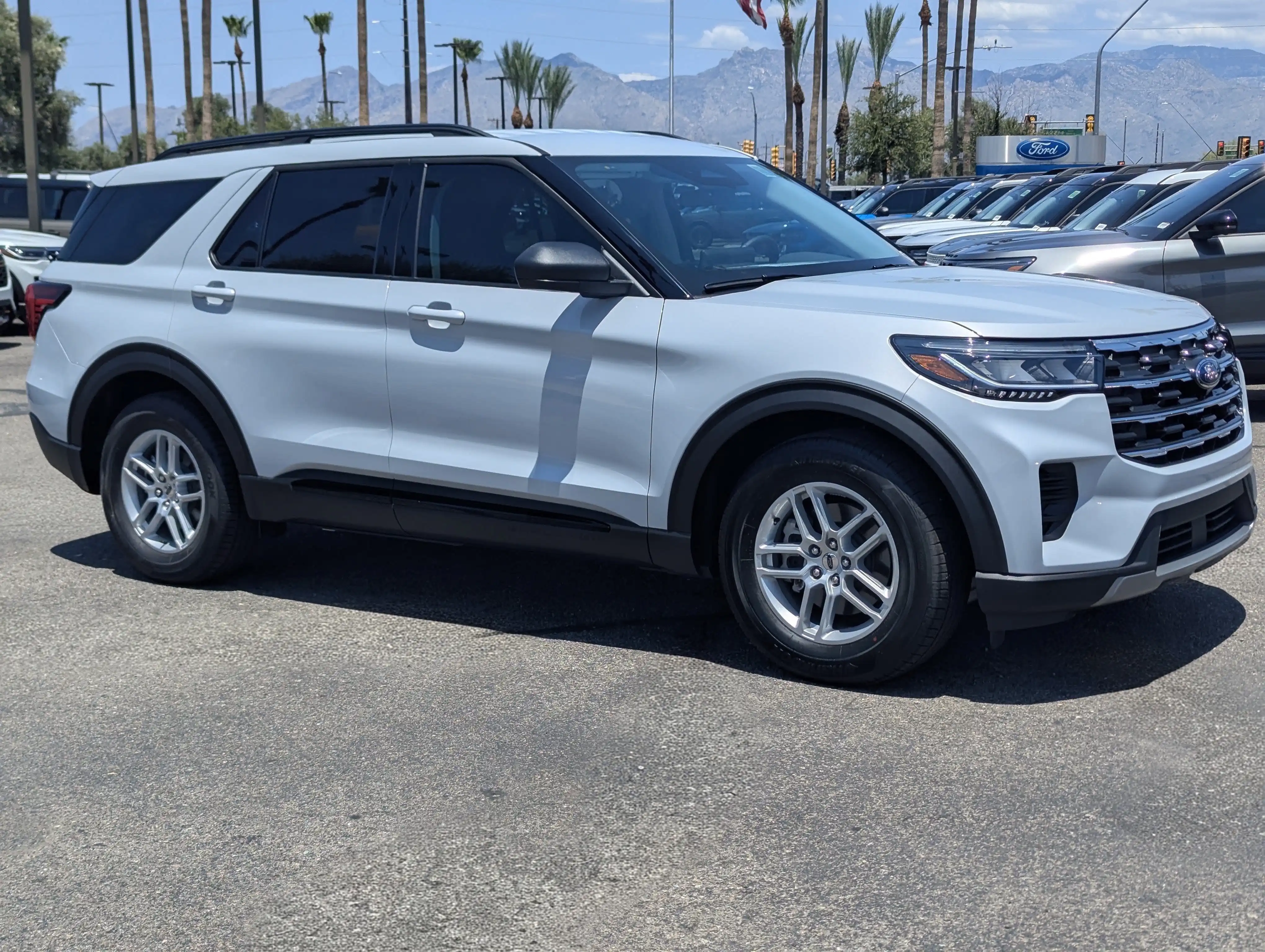 2026 Ford Explorer's photo