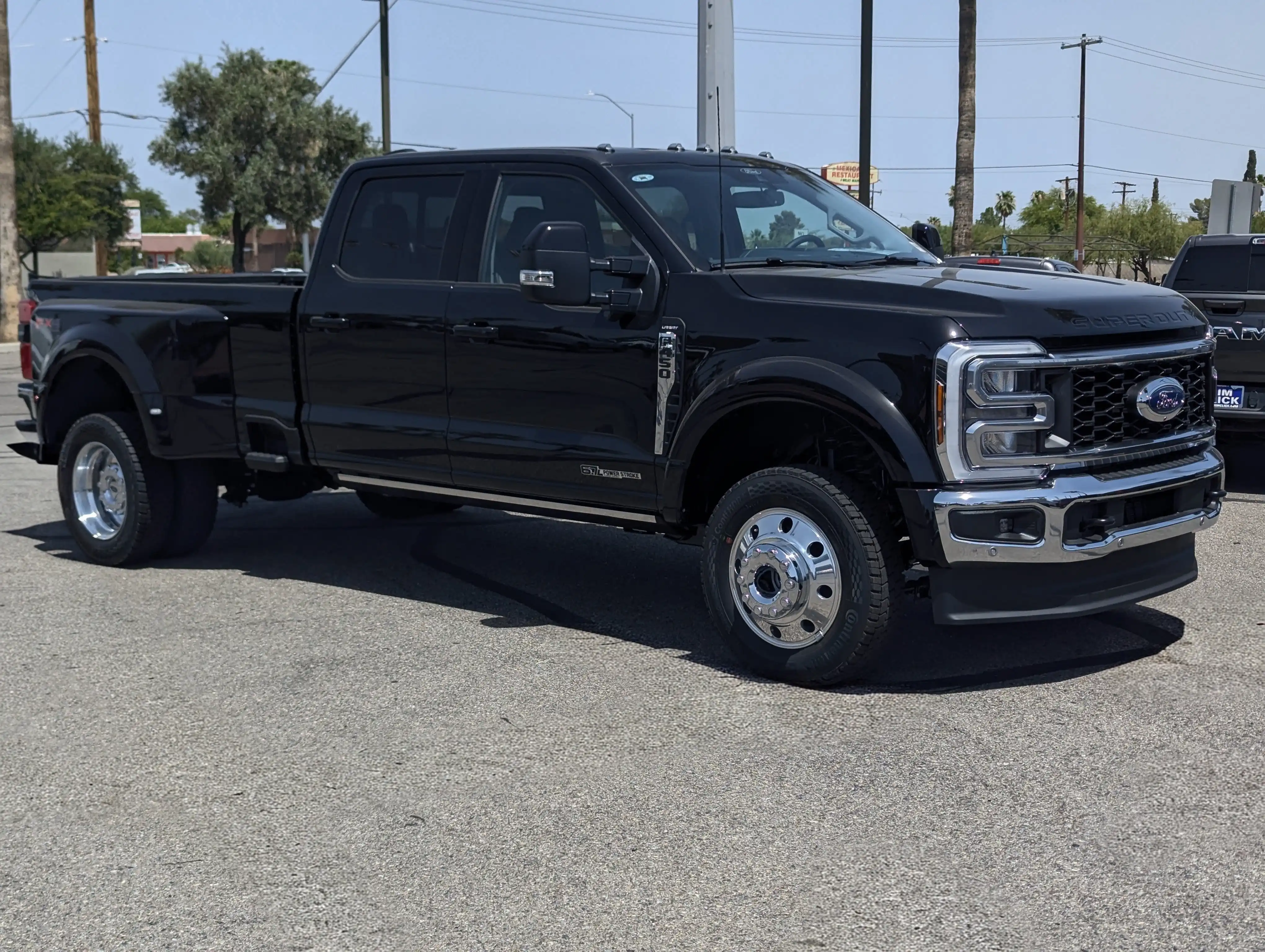 2026 Ford F-450 Lariat 4x4 Crew Cab 8' Box DRW's photo