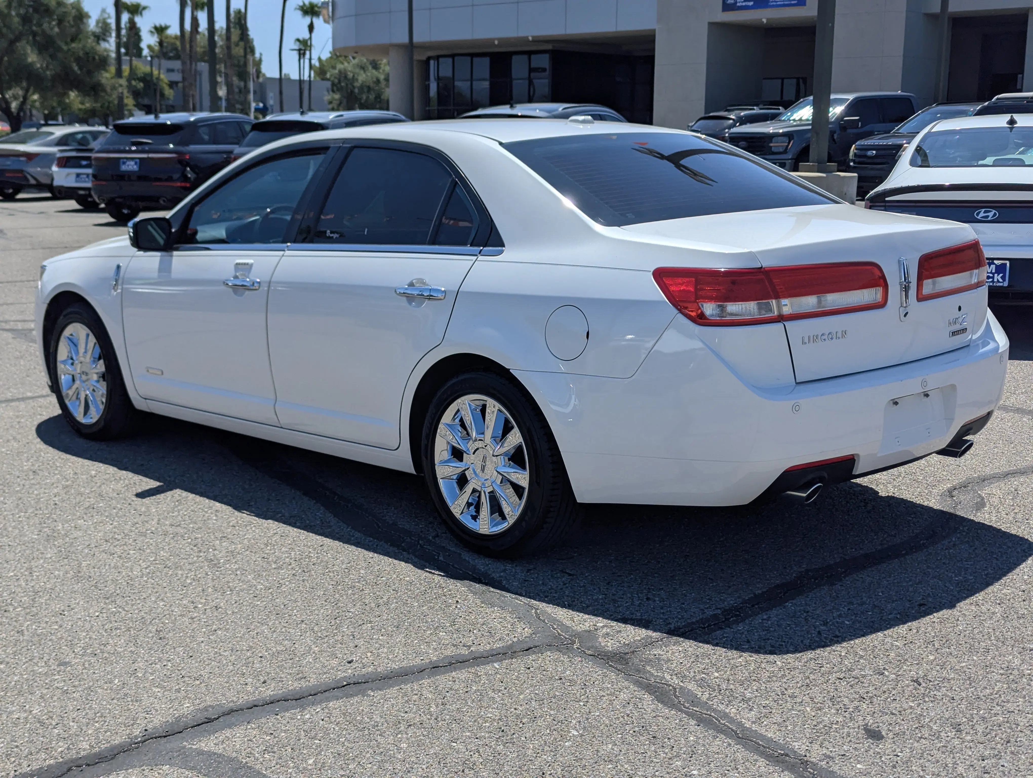 2012 Lincoln MKZ Hybrid photo 4