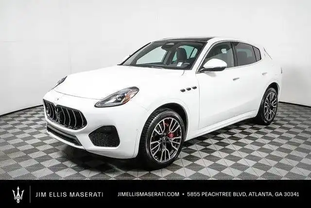 2025 Maserati Grecale 2.0 MHEV AUTO 4WD's photo