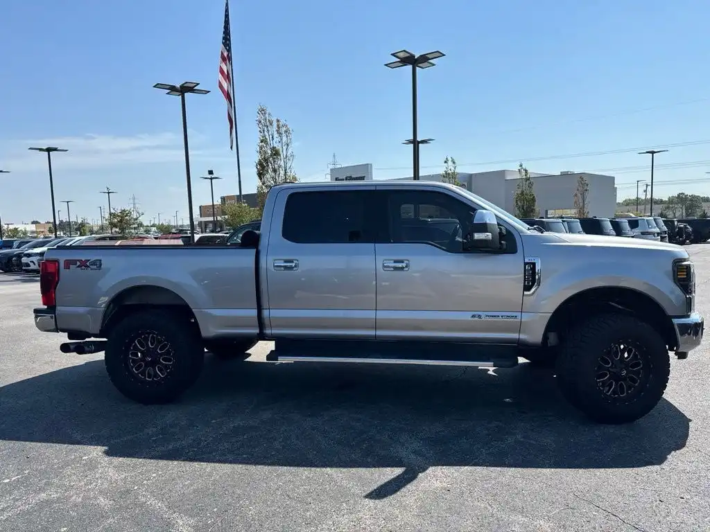 2020 Ford F-250 XLT 4WD Crew Cab 6-3/4' Box's photo