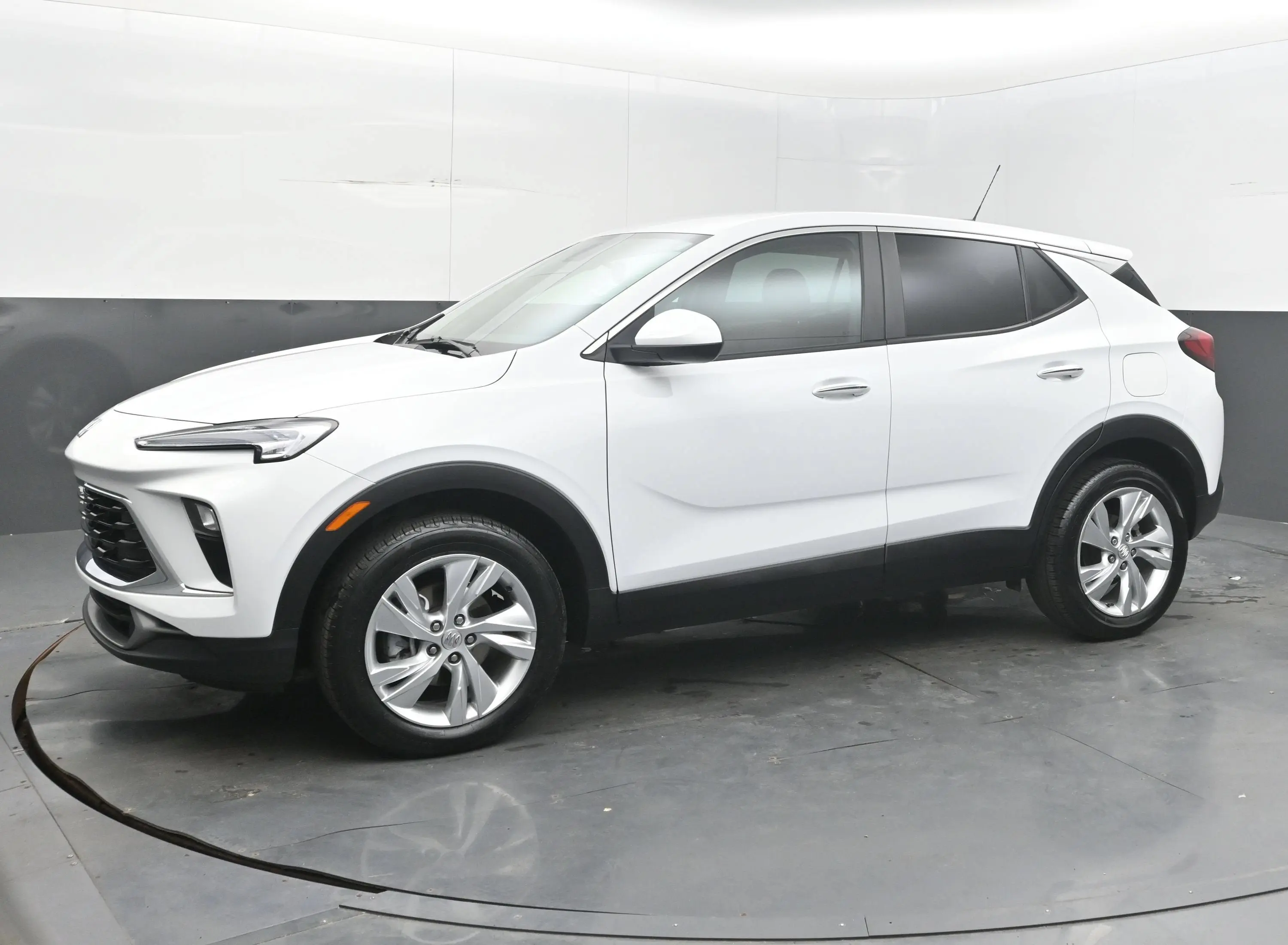 2025 Buick Encore GX Preferred AWD photo 4