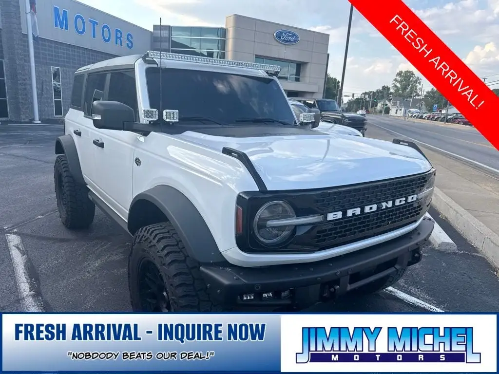 2022 Ford Bronco Wildtrak 4WD photo 1