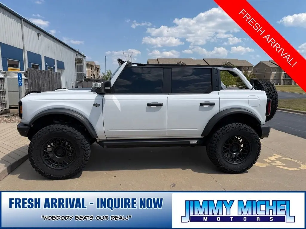 2022 Ford Bronco Wildtrak 4WD photo 5