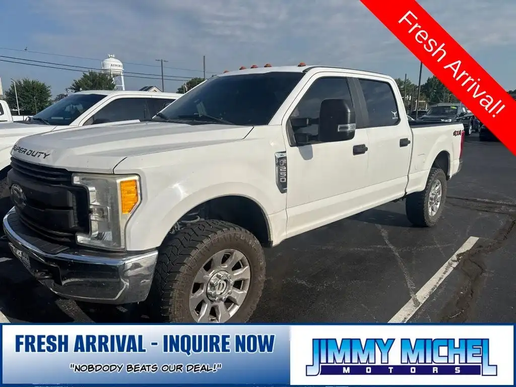 2017 Ford F-250 XL 4x4 Crew Cab 8' Box's photo