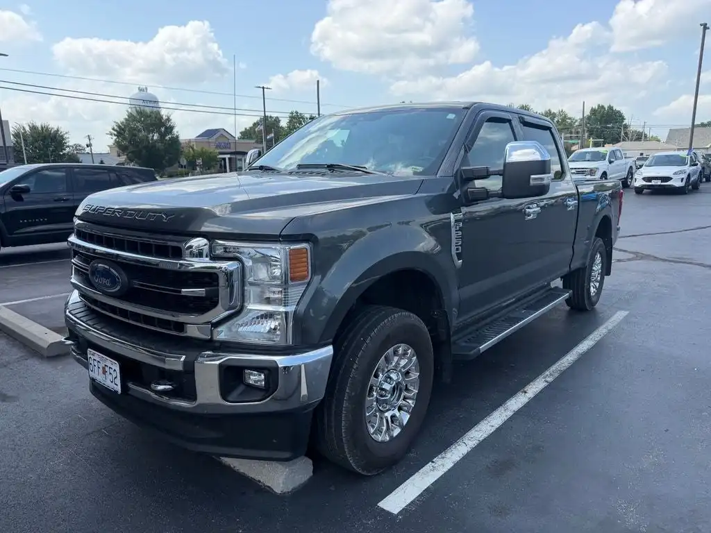 2020 Ford F-250 Lariat 4x4 Crew Cab 6-3/4' Box's photo