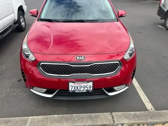 2017 Kia Niro EX's photo