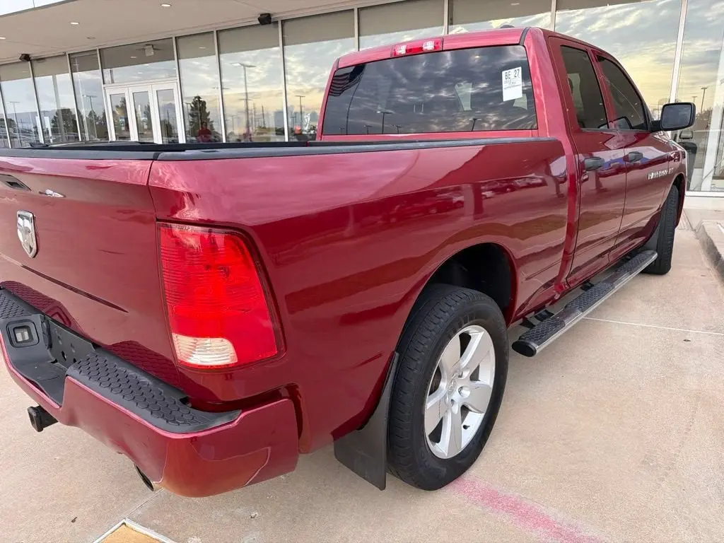 2012 RAM 1500 Express 4x4 Quad Cab photo 4