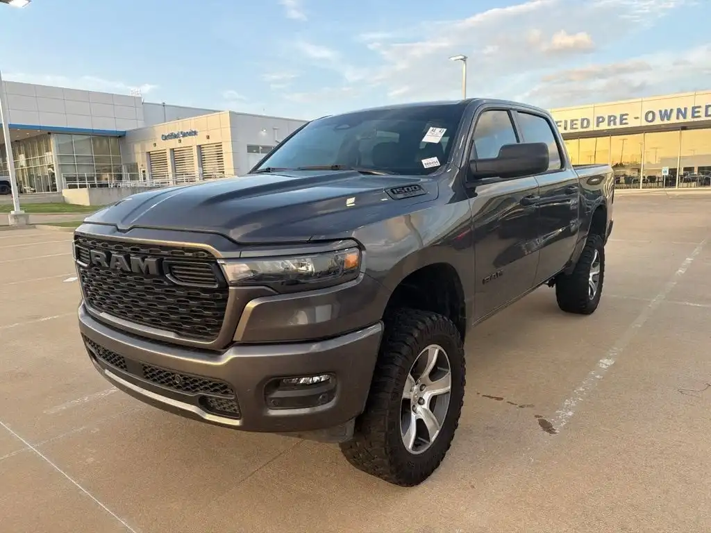 2025 RAM 1500 Tradesman 4x4 Crew Cab 5'7's photo