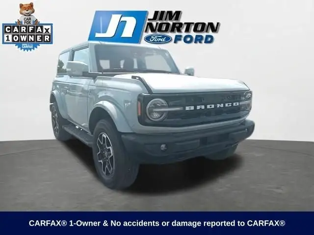 2023 Ford Bronco Outer Banks Advanced 4x4 photo 1