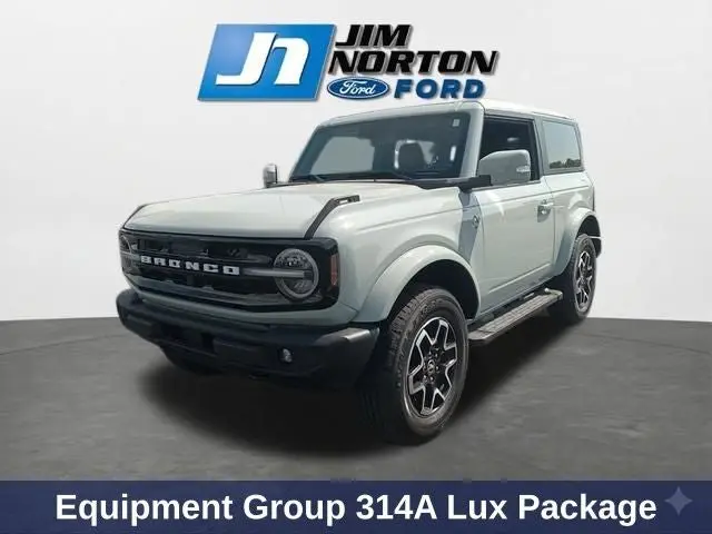 2023 Ford Bronco Outer Banks Advanced 4x4 photo 4