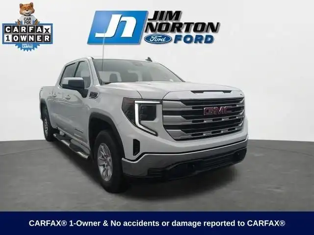 2023 GMC Sierra 4WD Crew Cab Short Box SLE's photo