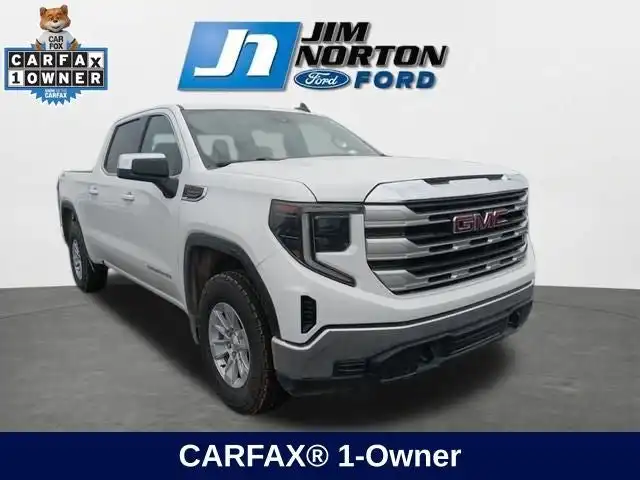 2023 GMC Sierra 4WD Crew Cab Short Box SLE's photo