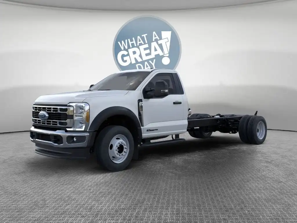 2026 Ford F-600 XL 4WD Regular Cab DRW 205 in's photo
