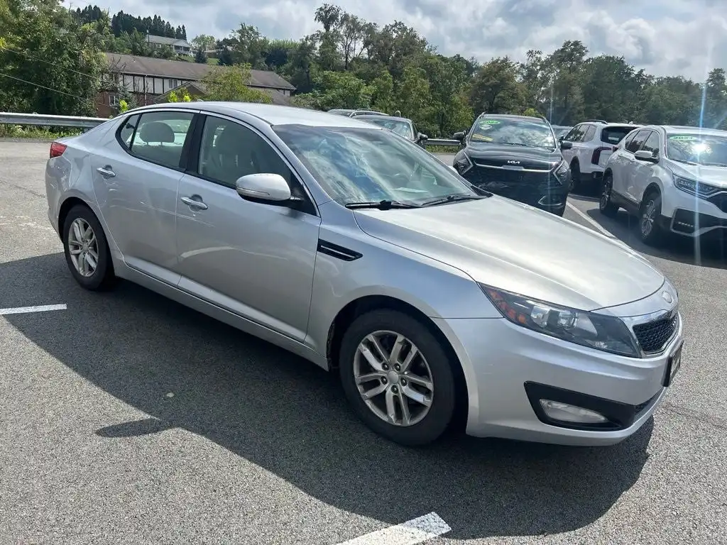 2013 Kia Optima LX Auto's photo