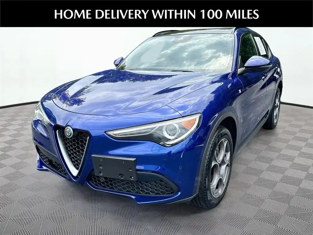 2023 Alfa Romeo Stelvio Ti AWD's photo