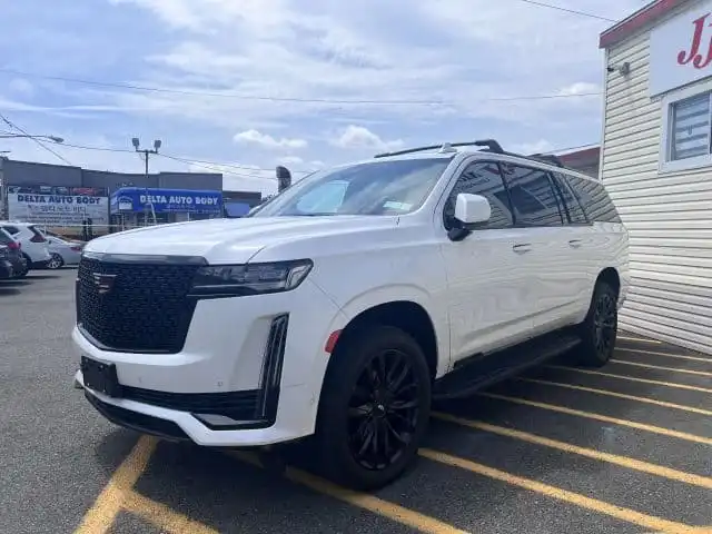 2024 Cadillac Escalade ESV 4WD Premium Luxury's photo