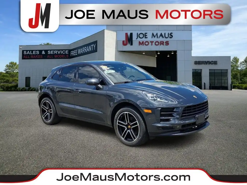 2020 Porsche Macan Base's photo