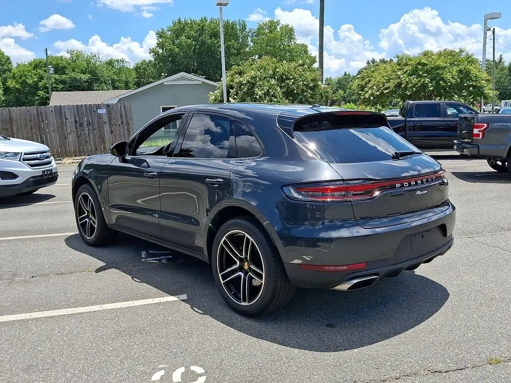2020 Porsche Macan Base photo 4