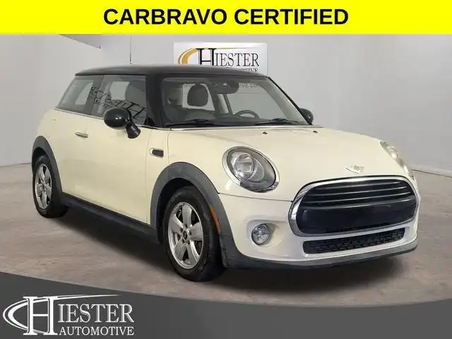 2017 MINI Cooper Base's photo