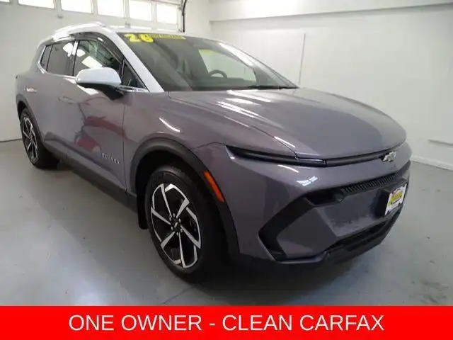 2026 Chevrolet Equinox EV 2LT eAWD's photo